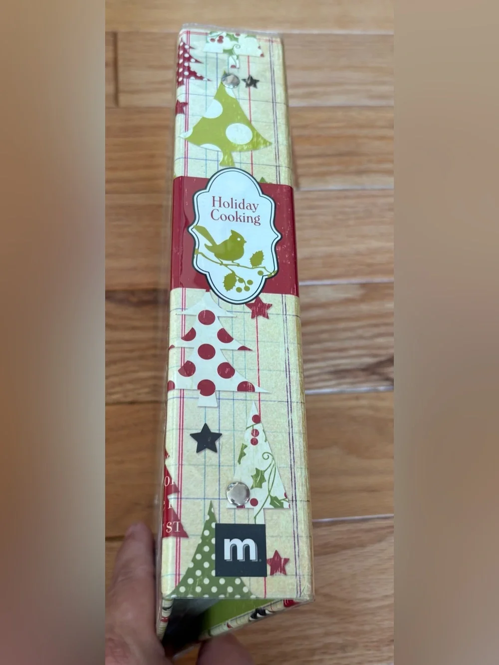 Making Memories Holiday Cooking Recipe Organizer  Mistletoe NEW
